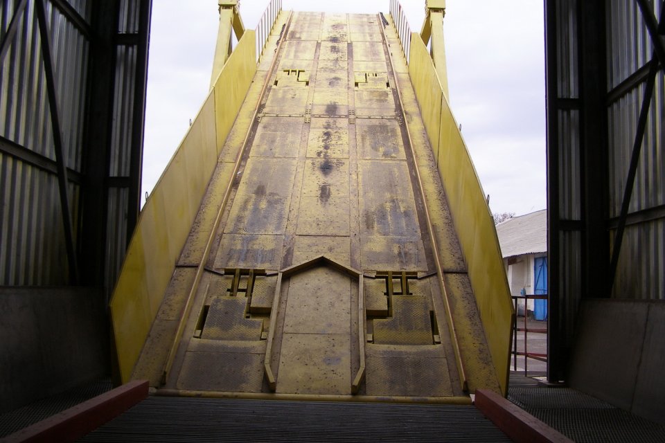 Автомобілерозвантажувач РАГ-65.20.80.000-М2