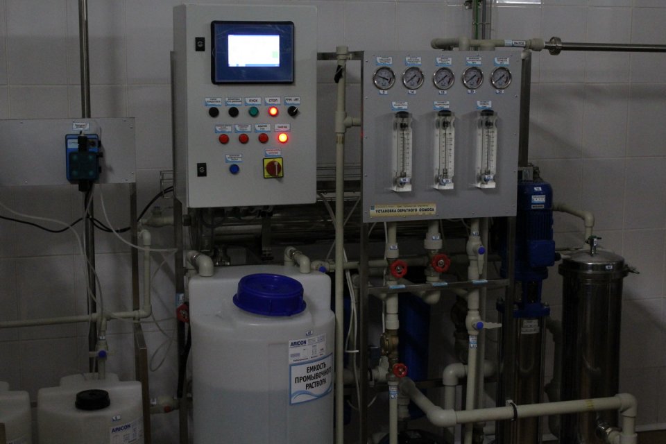 Установка зворотнього осмосу