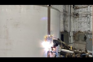 Автоматичне зварювання обичайки великої колони ВВУ