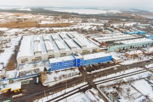 Вигляд на завод з висоти